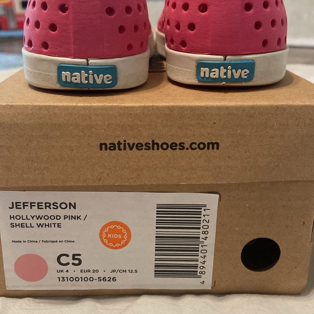 Native Shoe - Picture 5 of 5